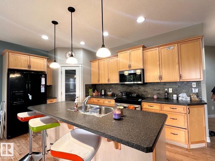 Property Photo: 30 Virginia Avenue AB T7X 0B9