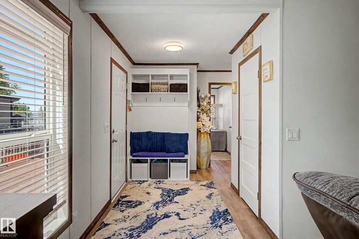 Property Photo: 41310 Range Road 282 126 AB T4L 2N3