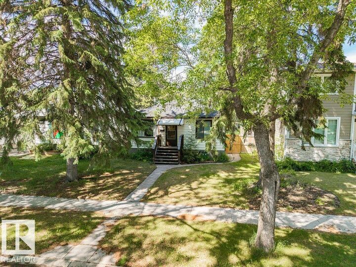 Property Photo:  8318 80 Avenue NW  AB T6C 0T1 