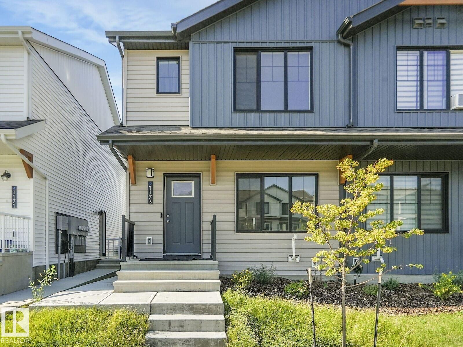 Property Photo:  1173 Aster Boulevard NW  AB T6T 2S3 