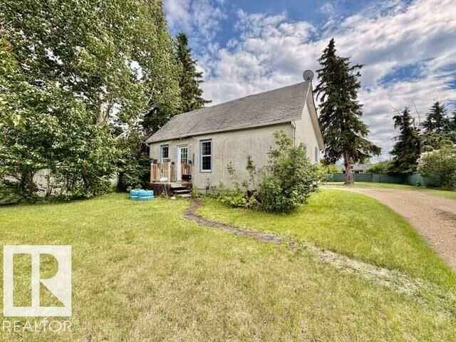 Property Photo:  5505 45 Avenue  AB T9A 0G3 