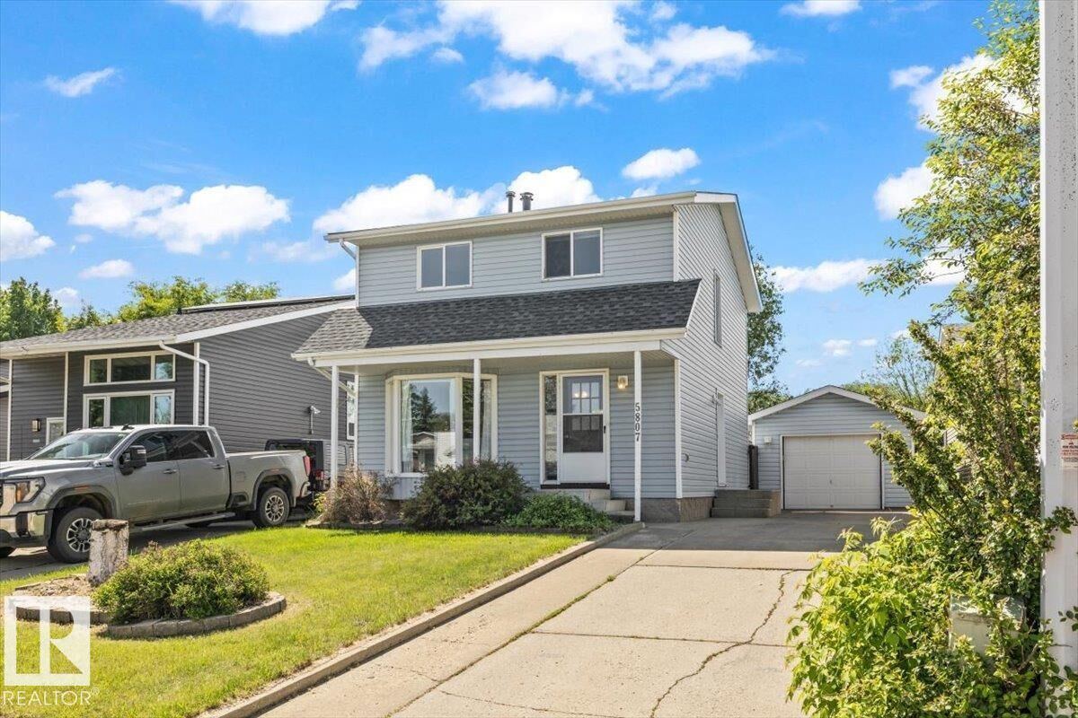 Property Photo:  5807 52 Avenue  AB T4X 1B5 