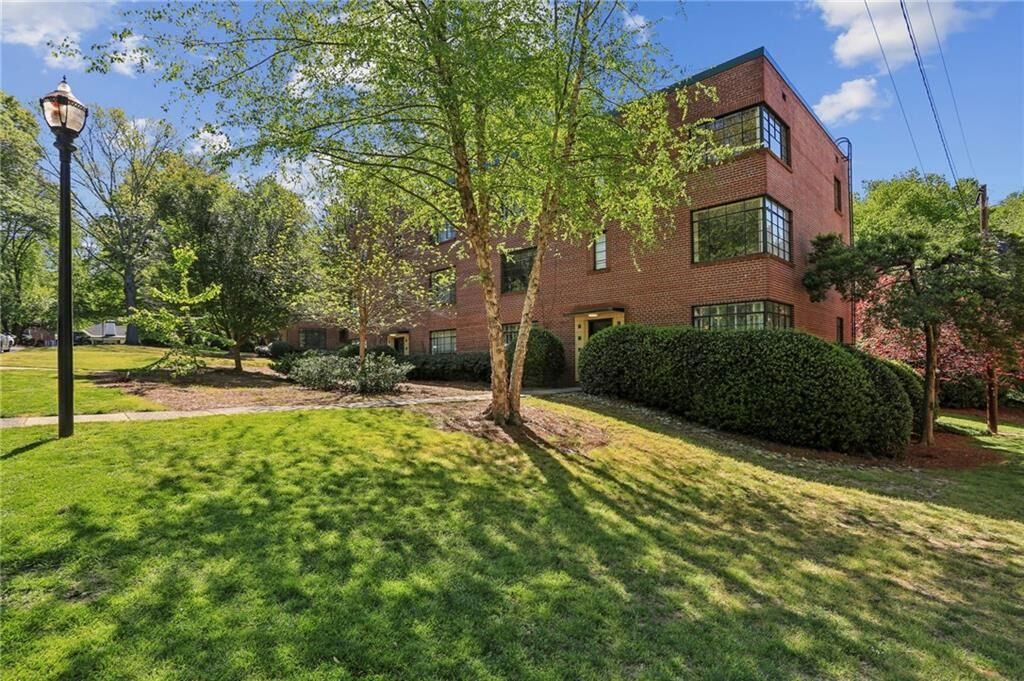 Property Photo: 1391 Normandy Drive NE 1 GA 30306