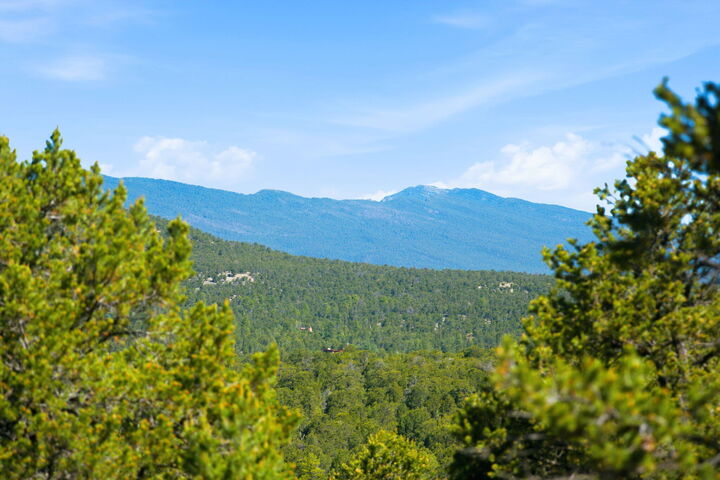 Property Photo:  1 Duncan Drive  NM 87059 