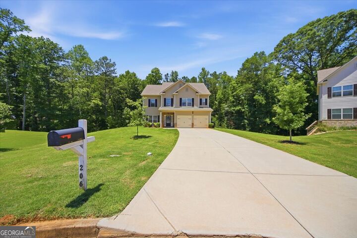 Property Photo: 206 Pincourt Loop GA 30223