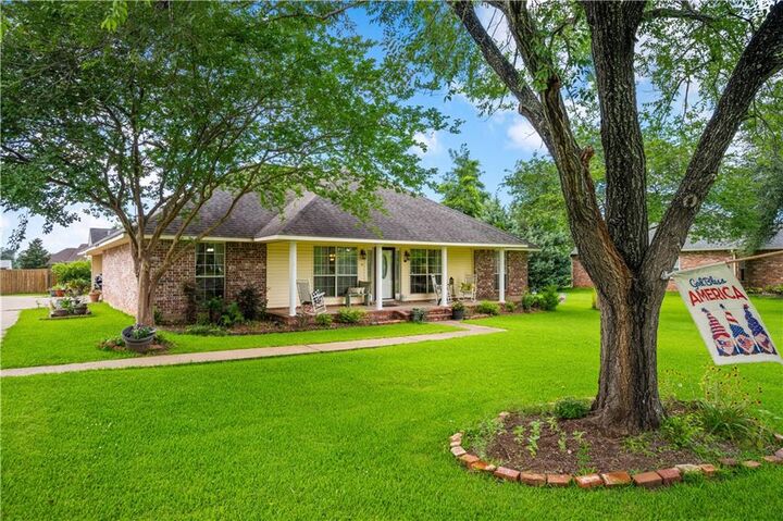Property Photo: 237 Oak Villa Drive LA 71322