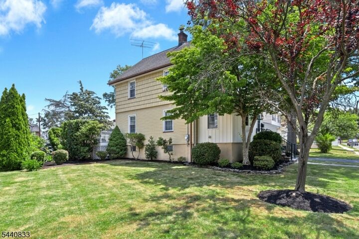 Property Photo:  48 Mansion Ter  NJ 07016 
