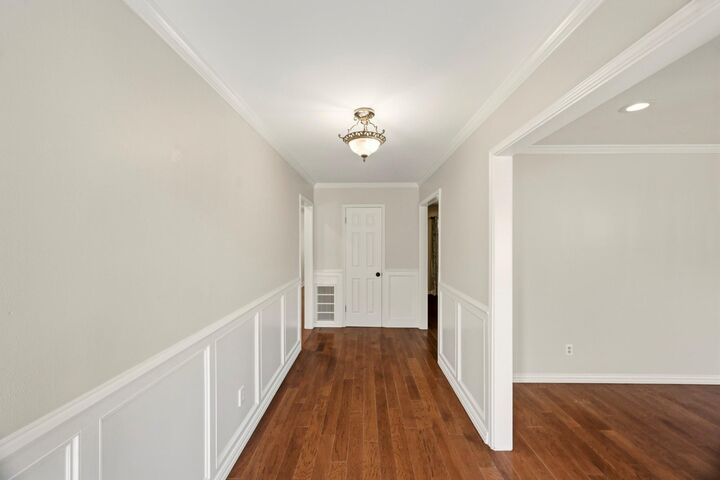 Property Photo: 6131 Yarwell Drive TX 77096