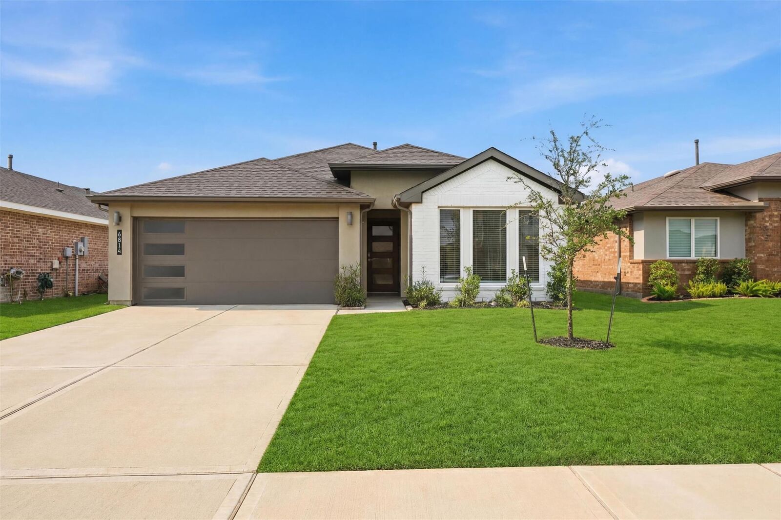 Property Photo: 6814 Bradford Terrace Road TX 77407