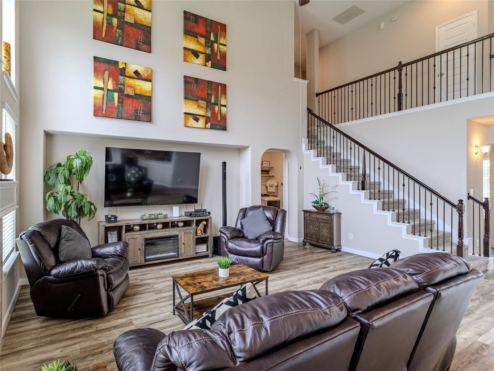 Property Photo: 2319 Ironwood Pass Drive TX 77459