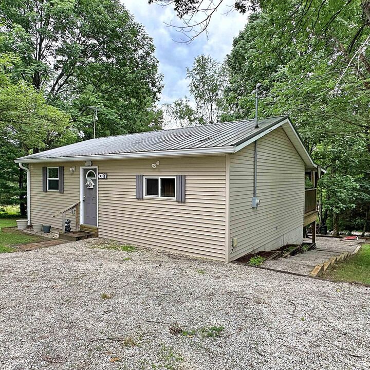Property Photo: 4387 W Co Rd 640 S IN 47454