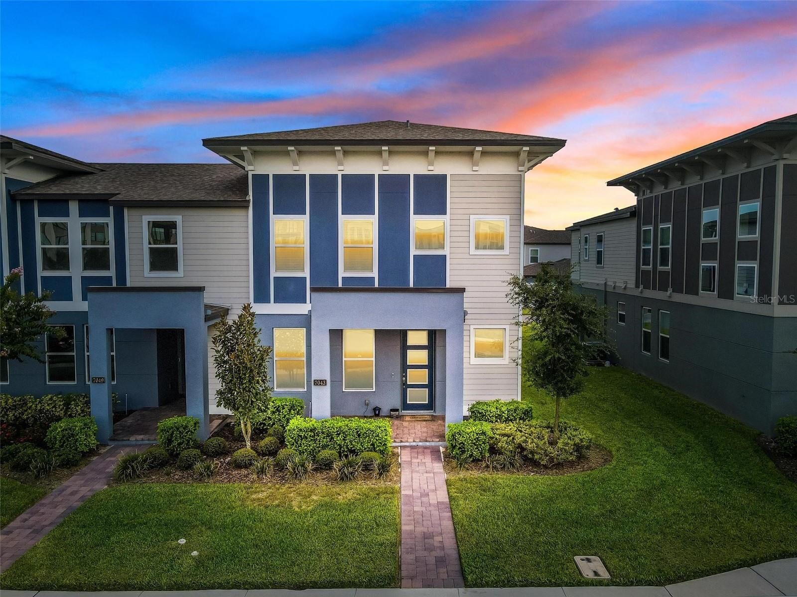 Property Photo: 7043 Carrickbend Lane FL 32819