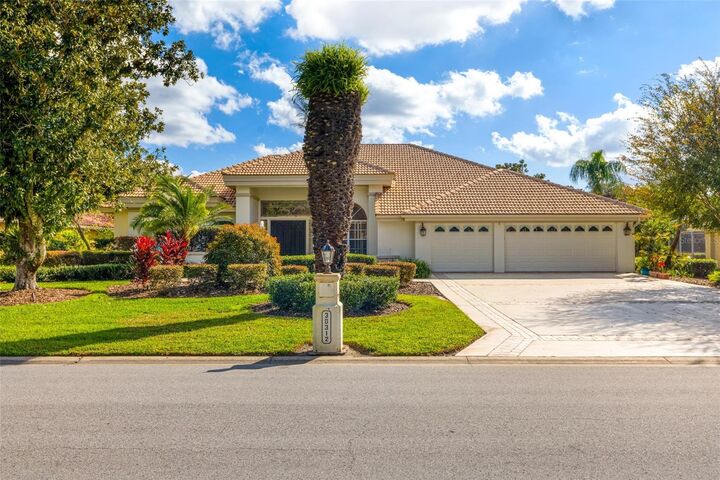 Property Photo:  30312 Laurelwood Lane  FL 33543 