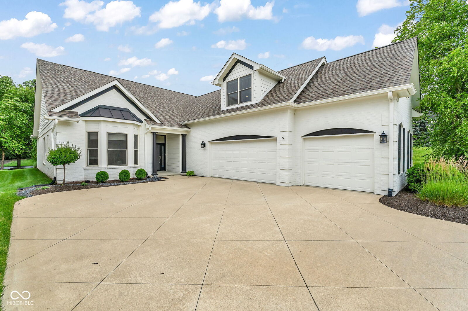 Property Photo:  15268 Kampen Circle  IN 46033 