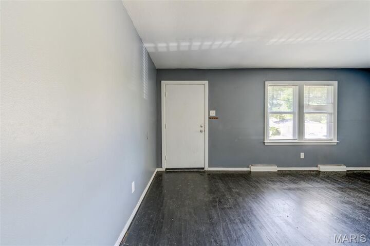Property Photo:  149 Flora Drive  MO 63135 