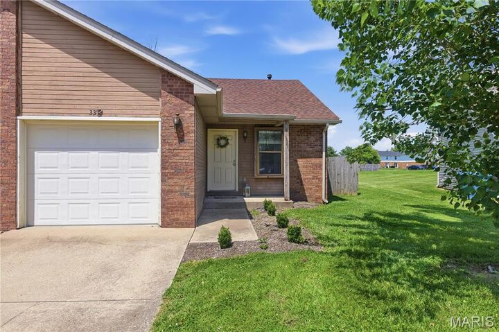 Property Photo:  33 Fox Meadow Lane  IL 62034 