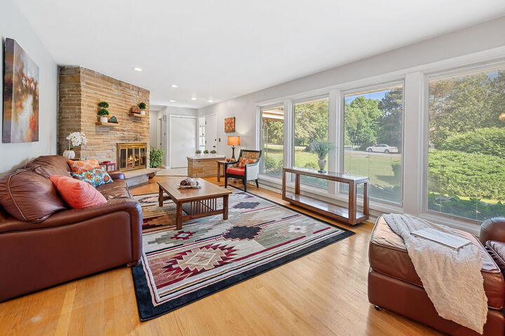 Property Photo: 1603 W Zedler Ln WI 53092