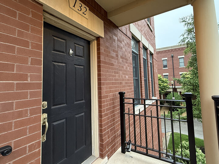Property Photo: 132 Dawson Drive IL 60120