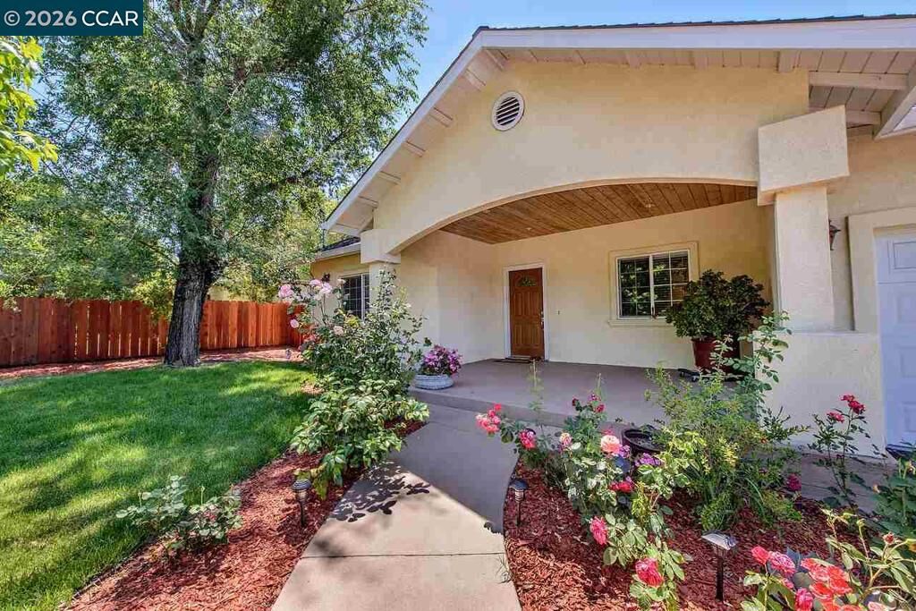 Property Photo:  2527 Buena Vista Ave  CA 94597 