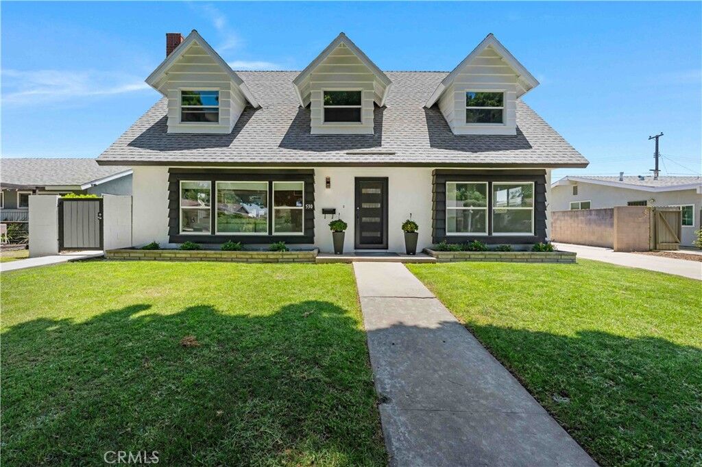 Property Photo:  530 Stanford Avenue  CA 92831 