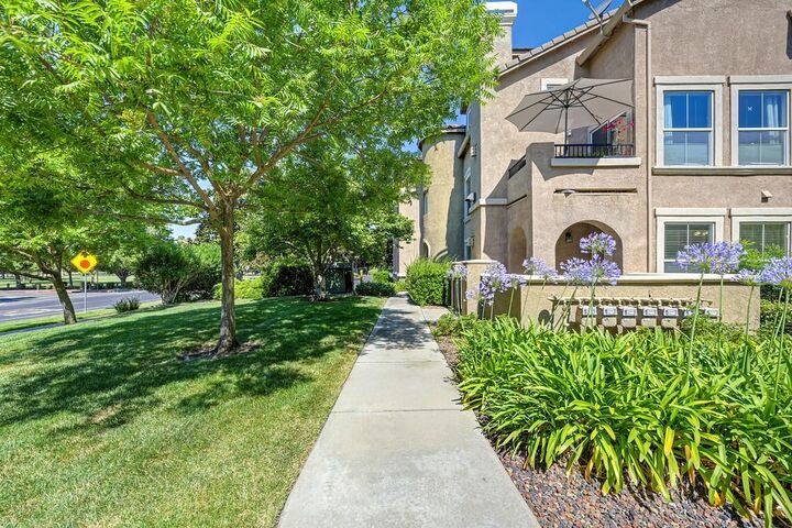 Property Photo: 5350 Dunlay Drive 3016 CA 95835