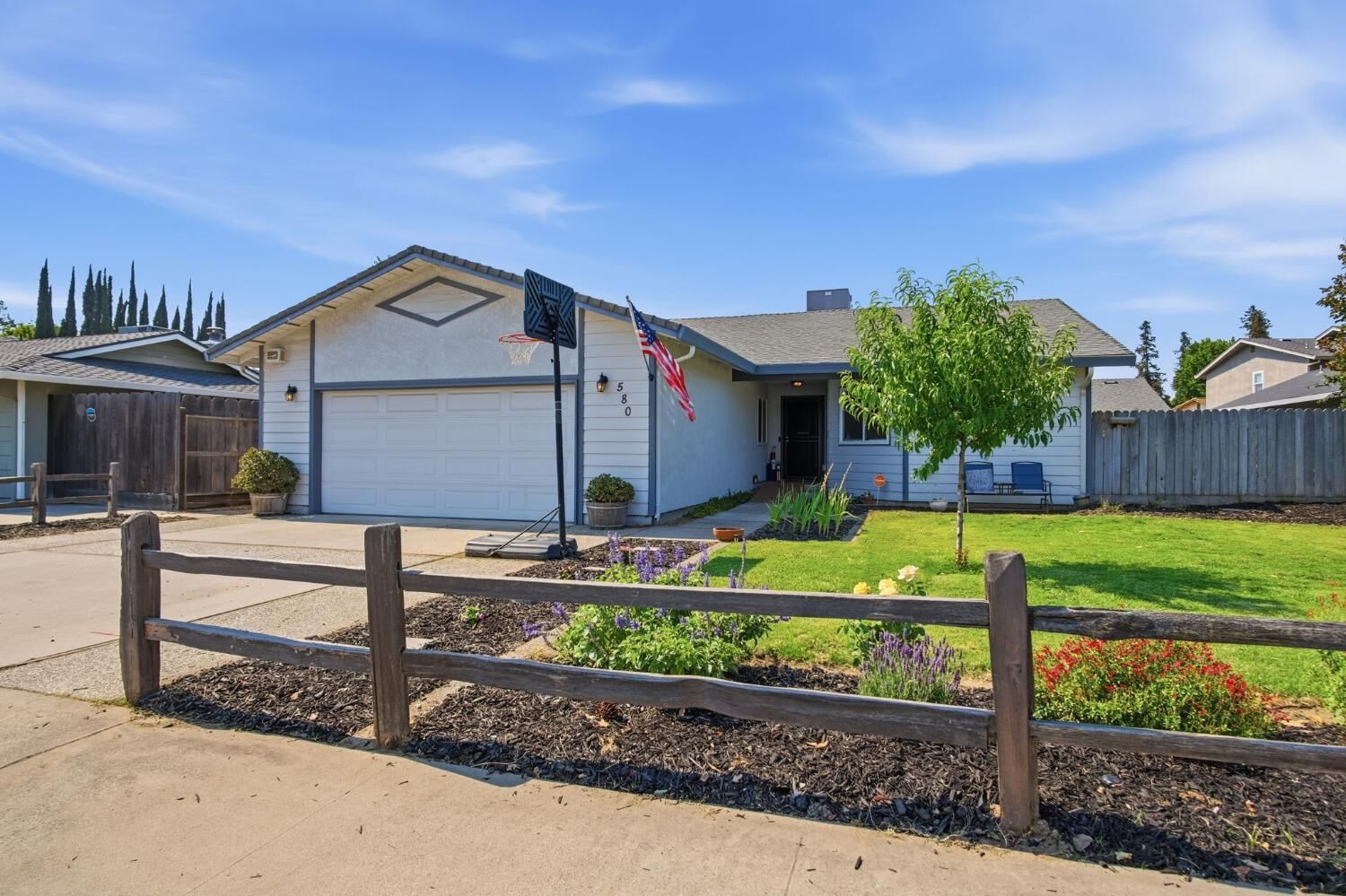 Property Photo: 580 North Avenue CA 95382