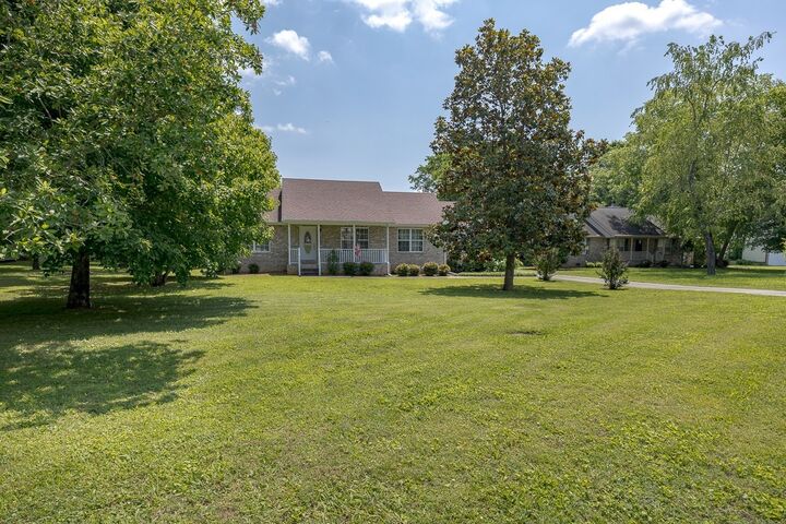 Property Photo: 1077 Kathryn Rd TN 37122