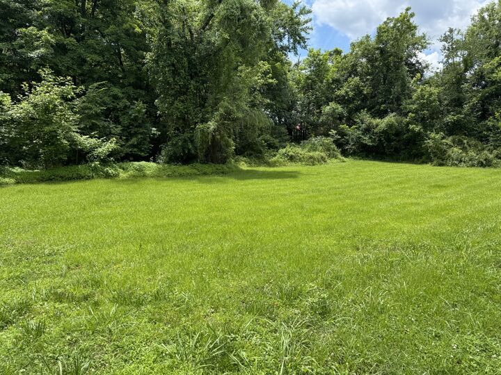 Property Photo: 107 Coffey St TN 37183