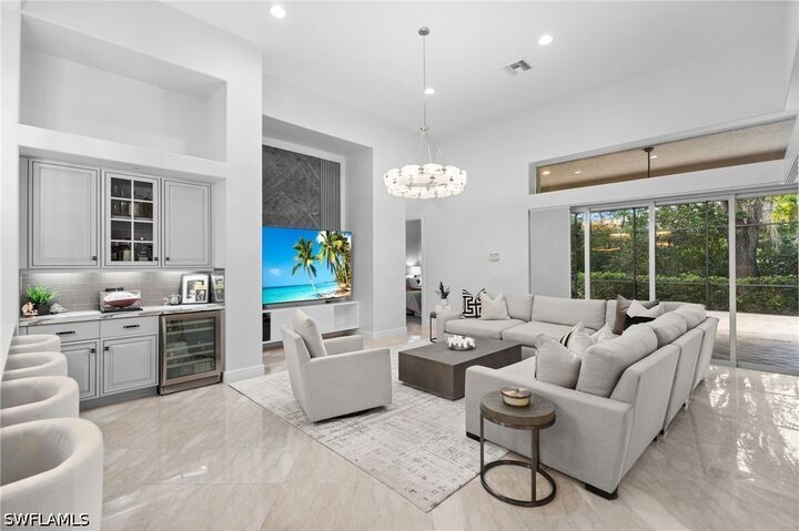 Property Photo: 480 Terracina Way FL 34119