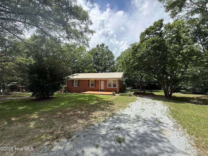 Property Photo: 121 Almar Street GA 30668