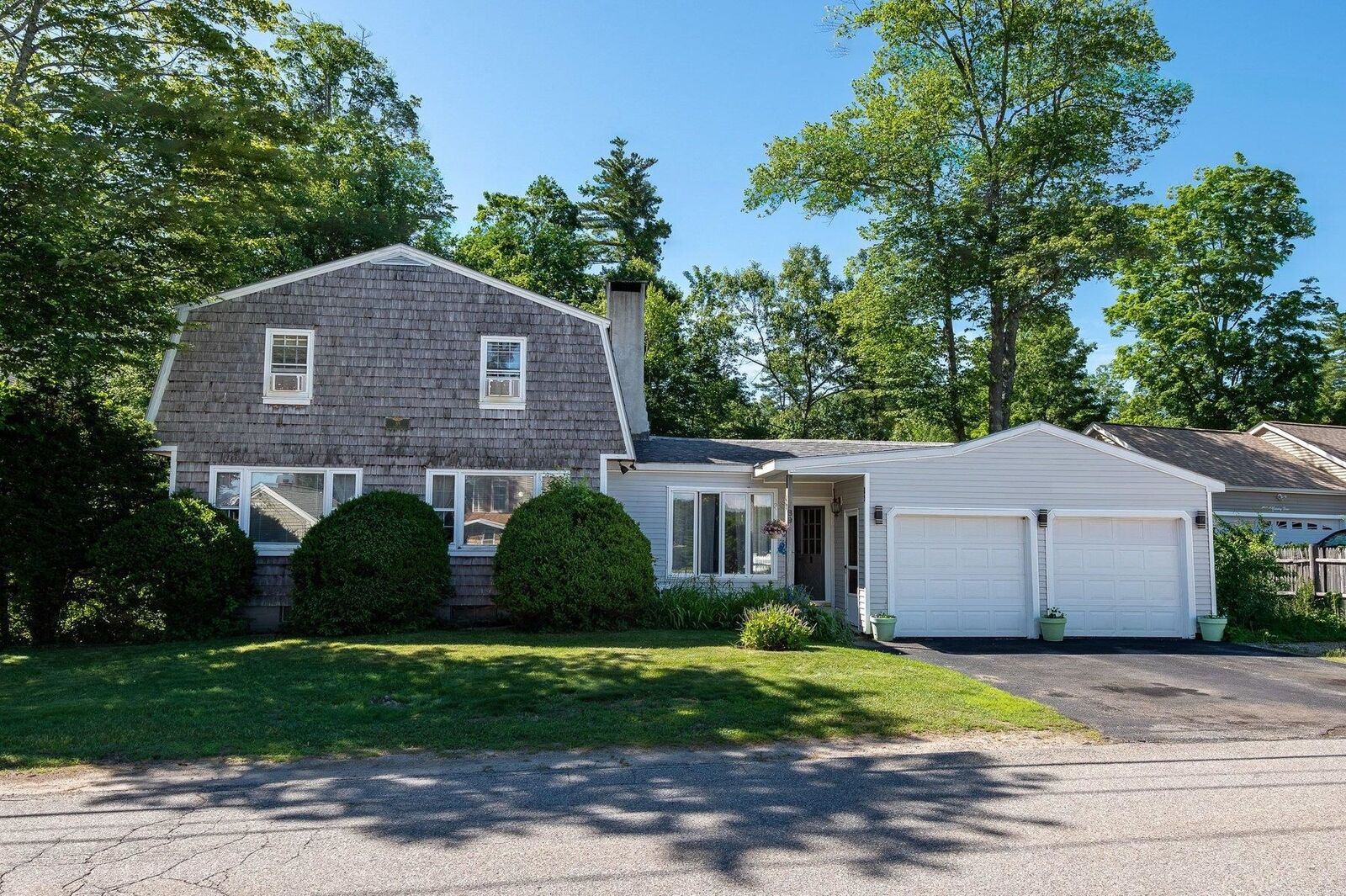 Property Photo:  89 Saint James Avenue  NH 03851 