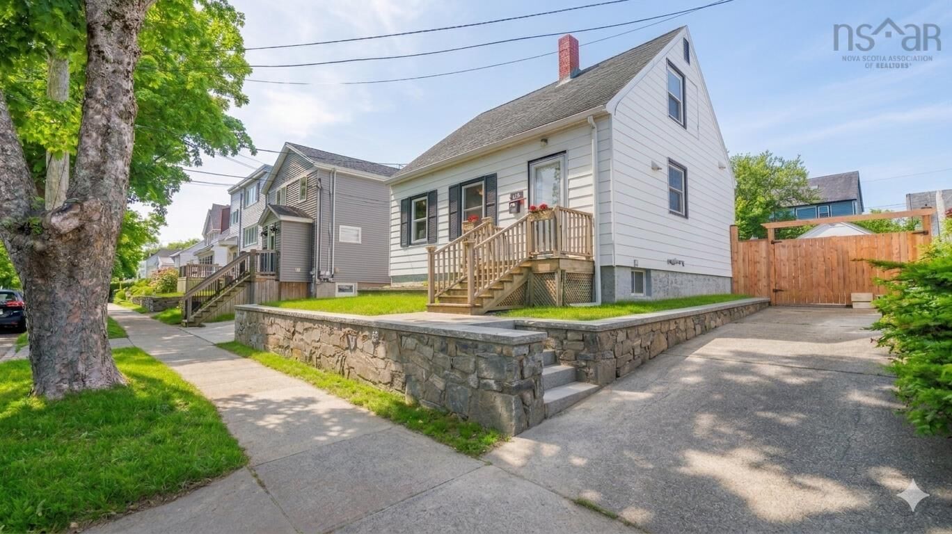 Property Photo:  3704 Novalea Drive  NS B3K 3G2 