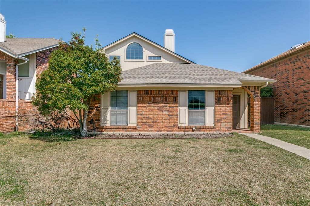 Property Photo: 1633 San Francisco Street TX 75007