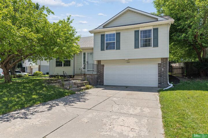 Property Photo:  17513 Gertrude Circle  NE 68136 