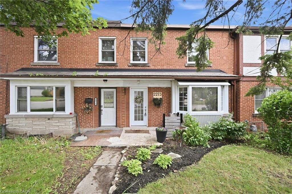 Property Photo:  2273 King Street E  ON L8K 1X5 