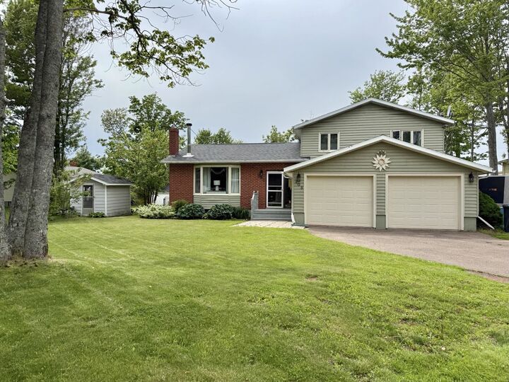 Property Photo: 108 Newson Court PE C1N 5H8