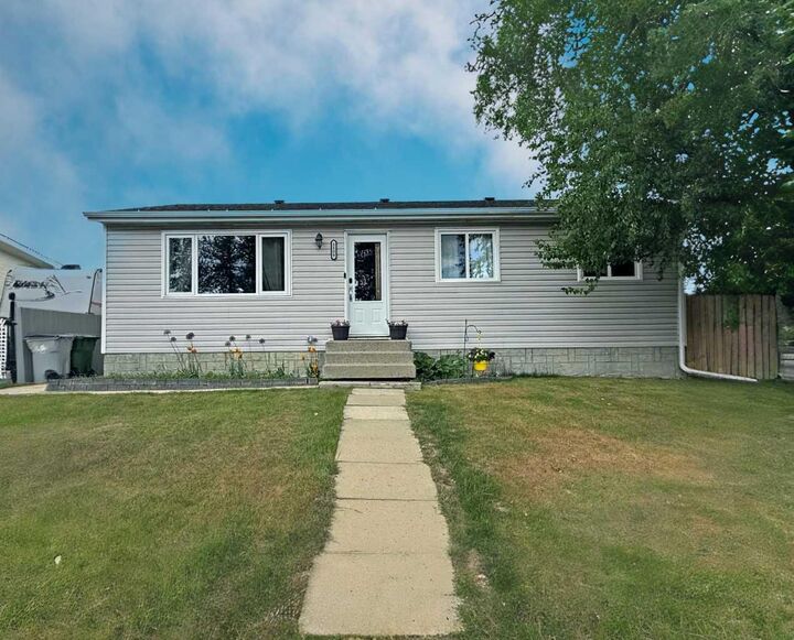 Property Photo: 1109 56 Street AB T7E 1H8