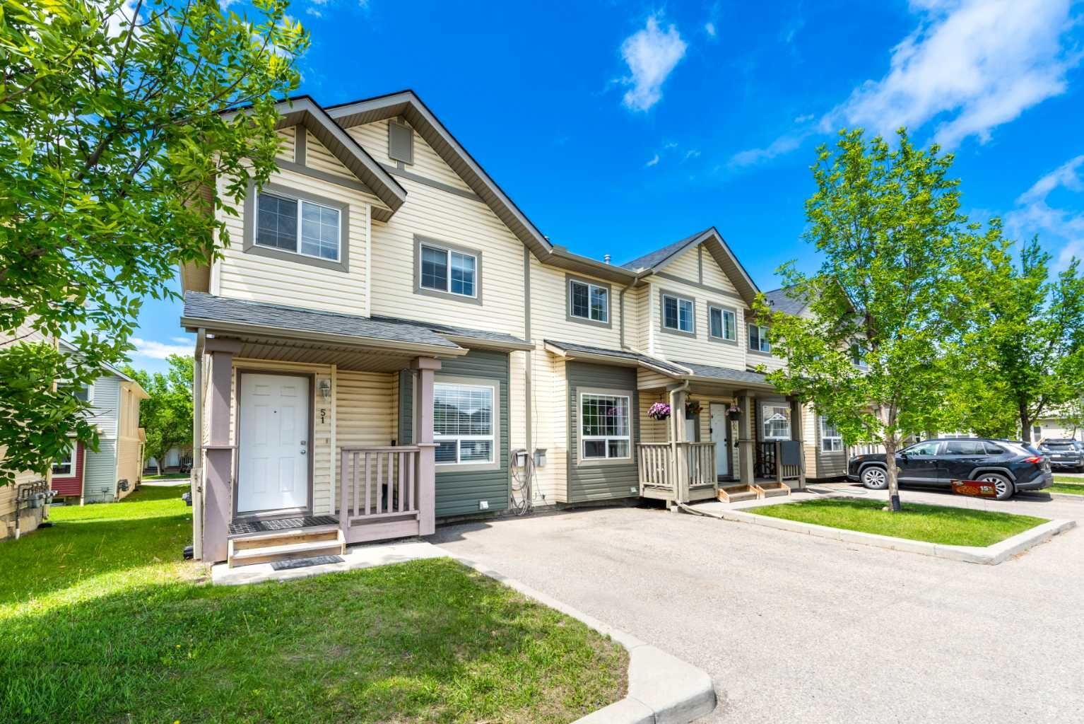 Property Photo: 111 Tarawood Lane NE 51 AB T3J 5B9