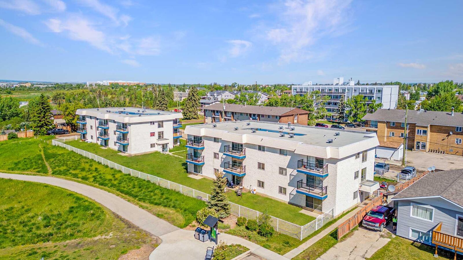 Property Photo:  10505 103 Street 201  AB T8V 3N5 