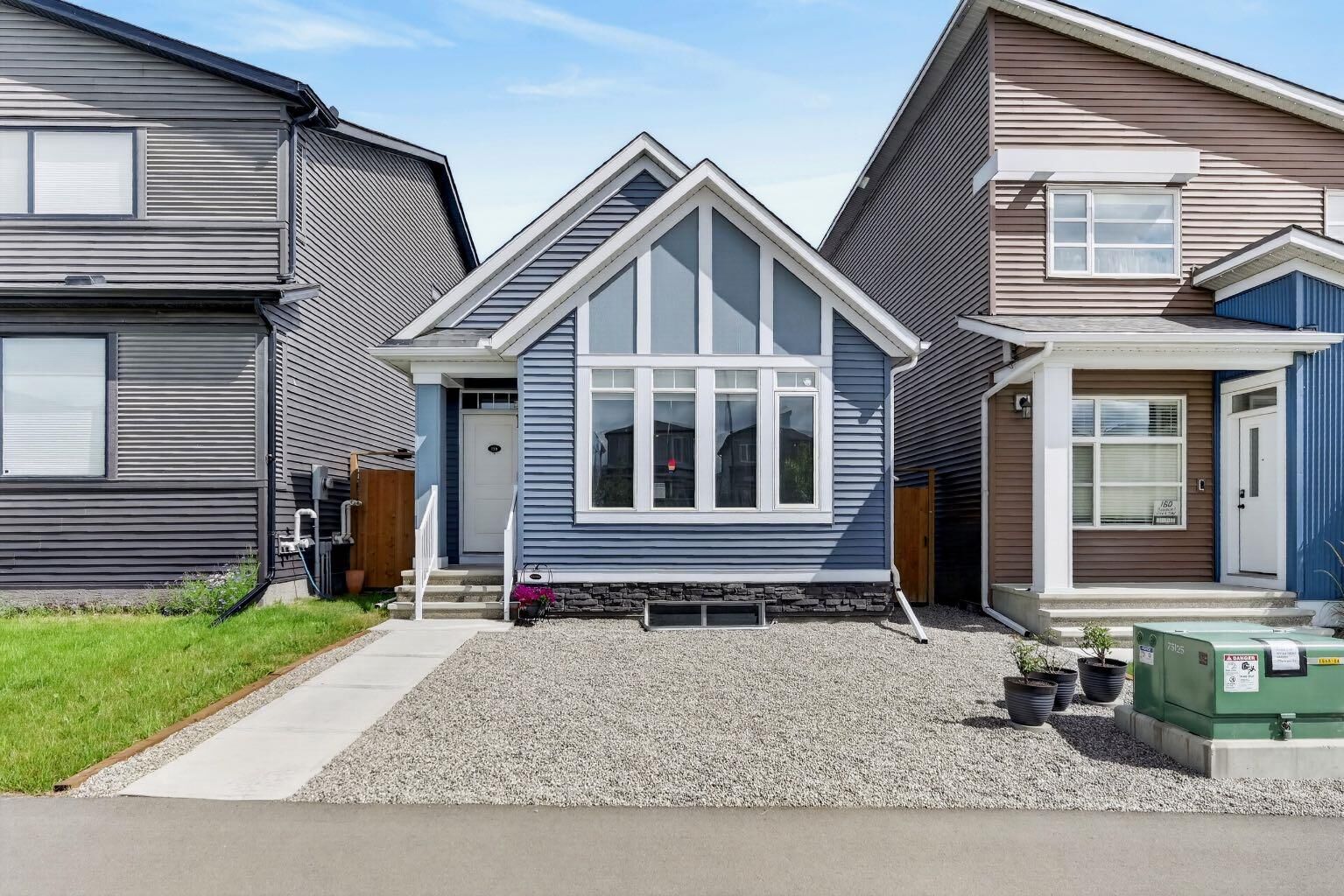 Photo de la propriété:  156 Belmont Boulevard SW  AB T2X 4W1 
