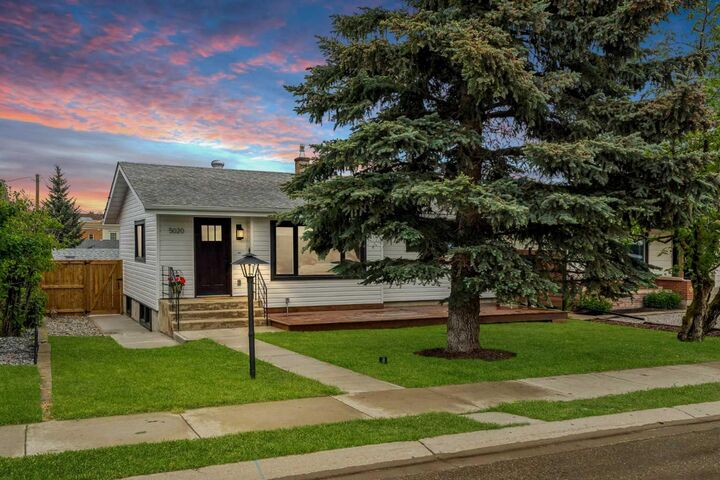 Property Photo: 5020 47A Avenue AB T4S 1G8