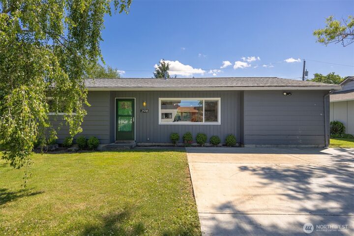 Property Photo: 2918 Patton Street WA 98225