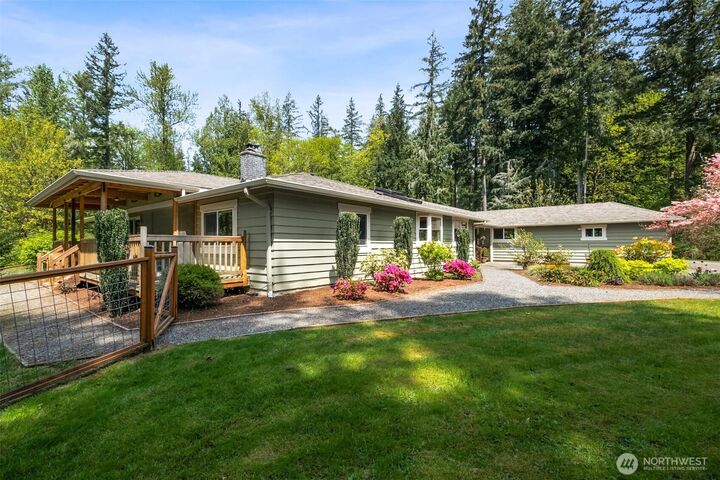 Property Photo:  26428 SE 172 Street  WA 98027 