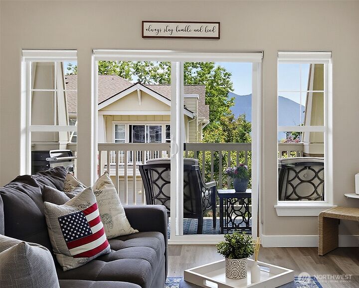 Property Photo:  7705  Fairway Avenue SE 204  WA 98065 