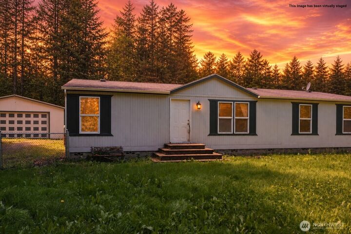 Property Photo:  11843  Blue Glacier Lane SE  WA 98597 