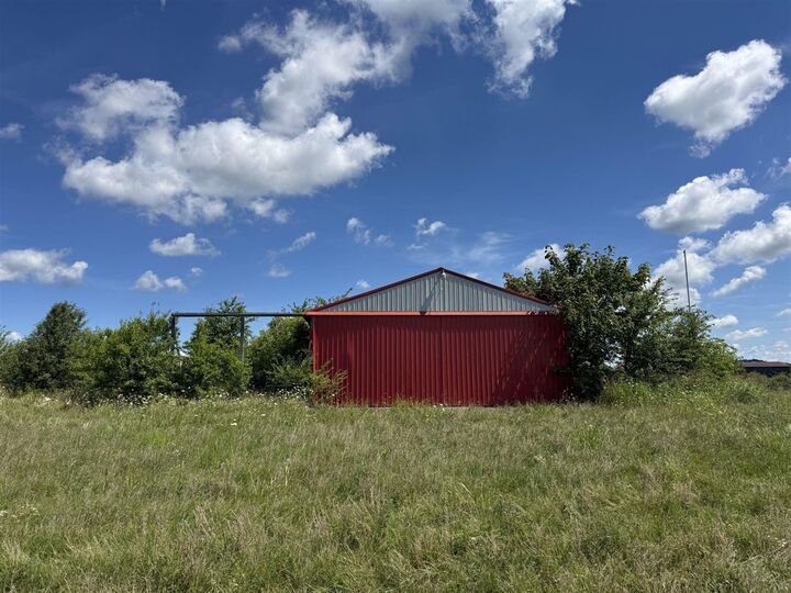 Property Photo: 1117 Old Glasgow Road KY 42749