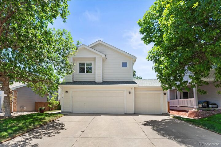 Property Photo:  2212 Hyacinth Road  CO 80129 