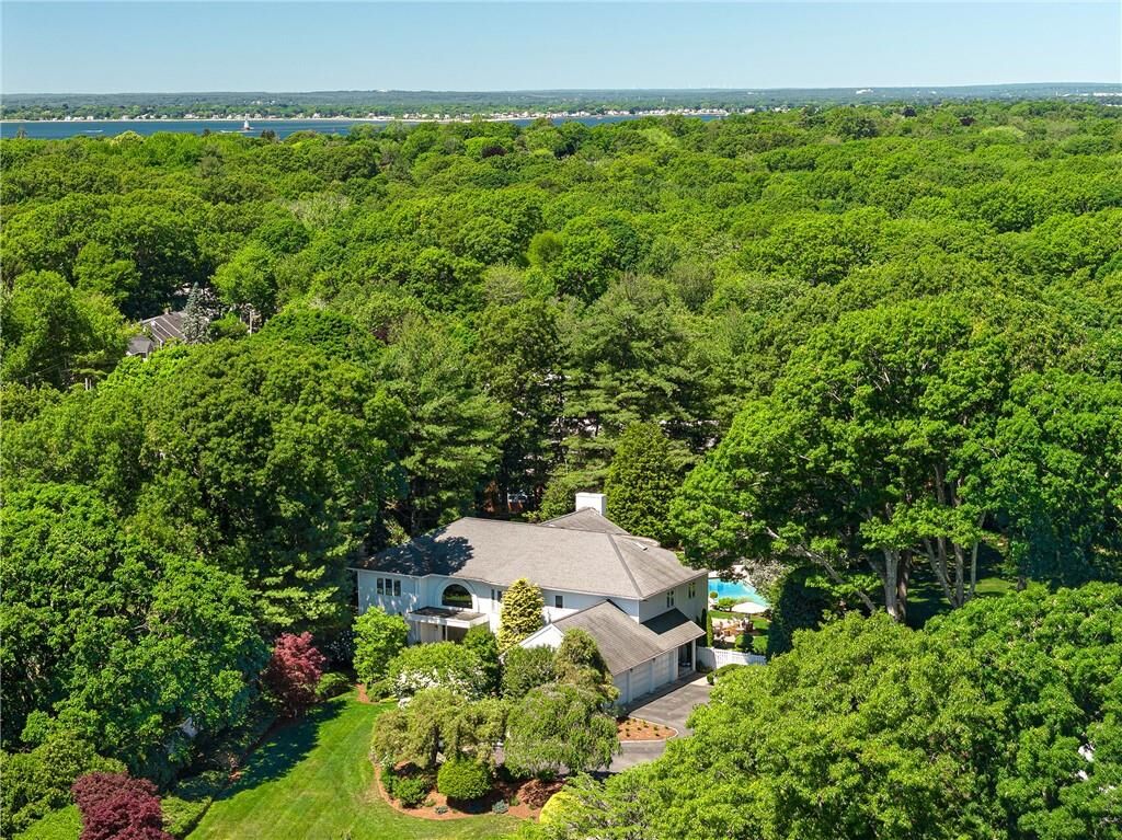 Property Photo:  4 Jones Circle  RI 02806 