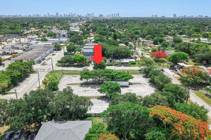 Property Photo: 1st Ave NW 166 St FL 33169
