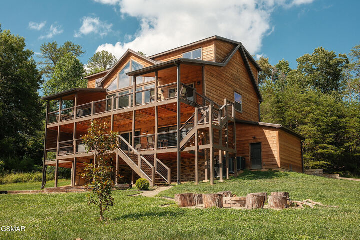 Property Photo: 3036 Cloudburst Drive TN 37862